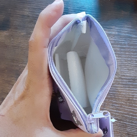 Hello Kitty by Sanrio Crumb Purple Coin Pouch - Picture 7 of 7